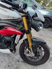 Triumph Speed Triple R 2018-thumb-2
