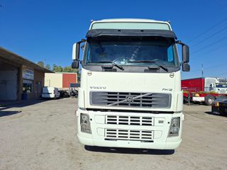 Volvo 2005 FH 12.460-thumb-3