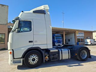 Volvo 2005 FH 12.460-thumb-4