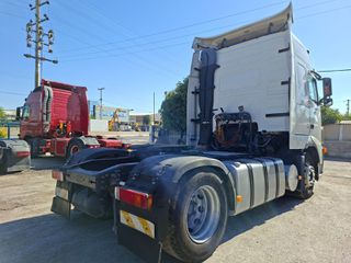 Volvo 2005 FH 12.460-thumb-5