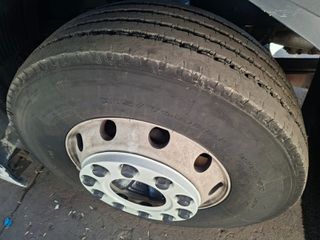 Volvo 2005 FH 12.460-thumb-14