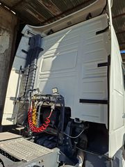 Volvo 2005 FH 12.460-thumb-15