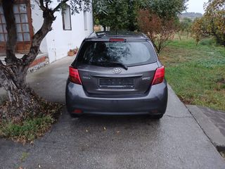 Toyota Yaris 2015 GERMANY  EDITION-thumb-3