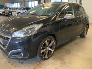 Peugeot 208 2015 1.2cc 110hp e-THP Féline