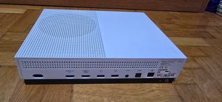 Xbox one/s 1tb console-thumb-2