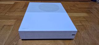 Xbox one/s 1tb console-thumb-4