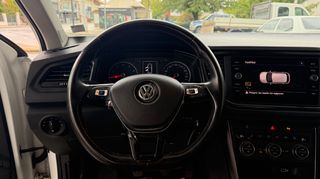Volkswagen T-Roc 2018 1,0TSI-thumb-11