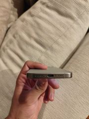 iPhone 16 pro-thumb-2