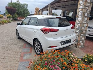 Hyundai i 20 2015 1.2 Diesel-thumb-6