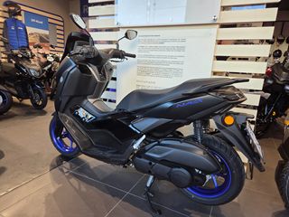 Yamaha NMAX 125 2025-thumb-11