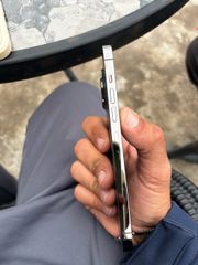 iPhone 13 Pro Max-thumb-5