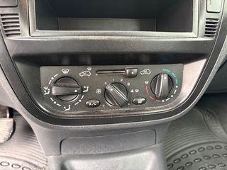 Citroen C3 2008-thumb-15