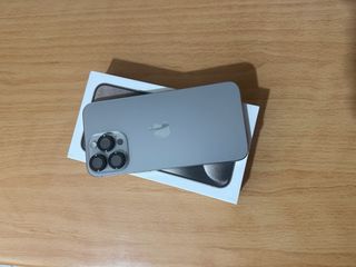 Apple iPhone 15 Pro Max (8/256GB) Natural Titanium