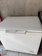 Καταψύκτης Miele 300 λίτρα
