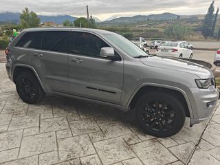 Jeep Grand Cherokee 2018 FACELIFT - NIGHT EAGLE-thumb-4