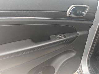 Jeep Grand Cherokee 2018 FACELIFT - NIGHT EAGLE-thumb-24