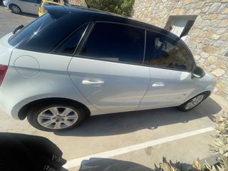 Audi A1 2013-thumb-2