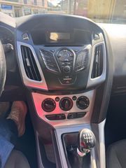 Ford Focus 2011-thumb-13