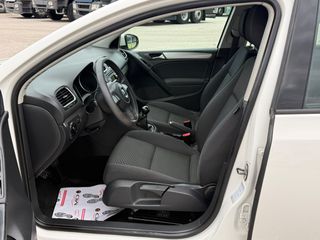 Volkswagen Golf 2009-thumb-9