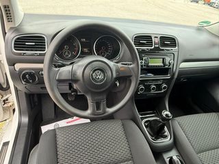Volkswagen Golf 2009-thumb-16