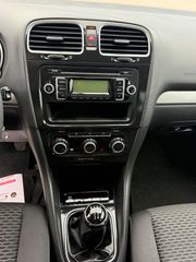 Volkswagen Golf 2009-thumb-18