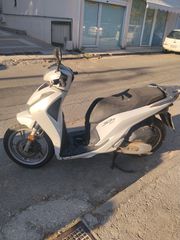 Honda SH 150i 2018-thumb-1
