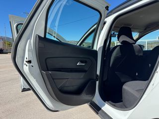 Dacia Duster 2022 PRESTIGE 4X4-thumb-16