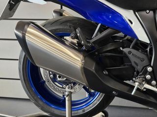 Suzuki GSXR 1300 Hayabusa 2026 Special Edition-thumb-4
