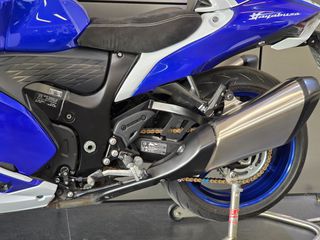 Suzuki GSXR 1300 Hayabusa 2026 Special Edition-thumb-22