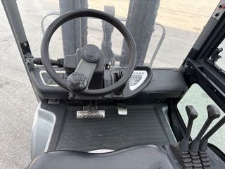 Still 2019 RC40-20-thumb-9