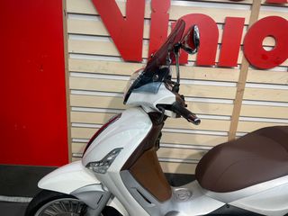 Piaggio Beverly 300i 2016 ABS ASR-thumb-16
