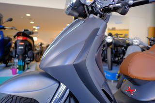 Piaggio Beverly 250 Cruiser 2011 BEVERLY 500 ANNIVERSARY-thumb-3