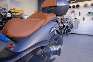 Piaggio Beverly 250 Cruiser 2011 BEVERLY 500 ANNIVERSARY-thumb-5