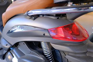 Piaggio Beverly 250 Cruiser 2011 BEVERLY 500 ANNIVERSARY-thumb-22