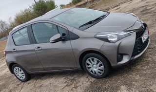 Toyota Yaris 2017-thumb-2