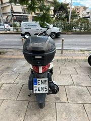 Piaggio Medley 150 2016-thumb-1