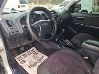 Toyota Hilux 2014-thumb-9