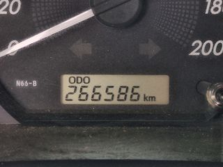 Toyota Hilux 2014-thumb-13