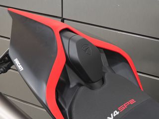 Ducati Panigale V4 SP2 2022 Akrapovic Full Extra-thumb-17