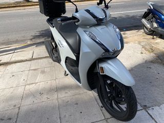 Honda SH 350i 2024-thumb-1