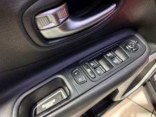 Jeep Renegade 2017 LIMITED | AYTOMATO | CRS MOTORS-thumb-17