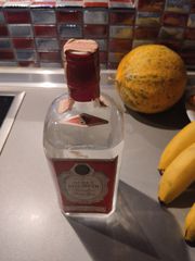 Συλλεκτικό Τζιν. Gin Queen Elizabeth London dry gin του 1968