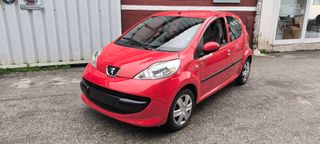 Peugeot 107 2007 1.0 5P