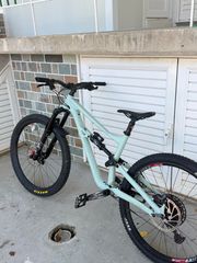 Downhill - Enduro - Trail Specialized 2022 Specialiced status