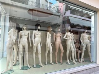 Κούκλα βιτρίνας-thumb-1
