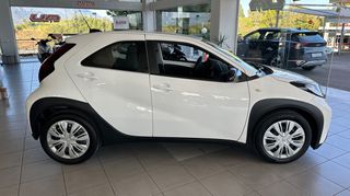 Toyota Aygo (X) 2022 1000cc X-PLAY 72HP EURO 6 ΑΡΙΣΤΟ!!!-thumb-1