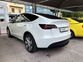 Tesla Model Y 2023 LONG RANGE DUAL MOTOR AWD-thumb-4