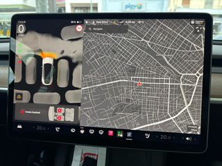 Tesla Model Y 2023 LONG RANGE DUAL MOTOR AWD-thumb-20