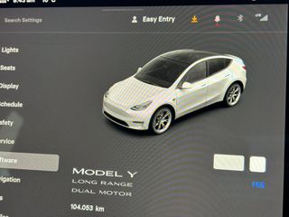 Tesla Model Y 2023 LONG RANGE DUAL MOTOR AWD-thumb-29