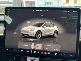Tesla Model Y 2023 LONG RANGE DUAL MOTOR AWD-thumb-30